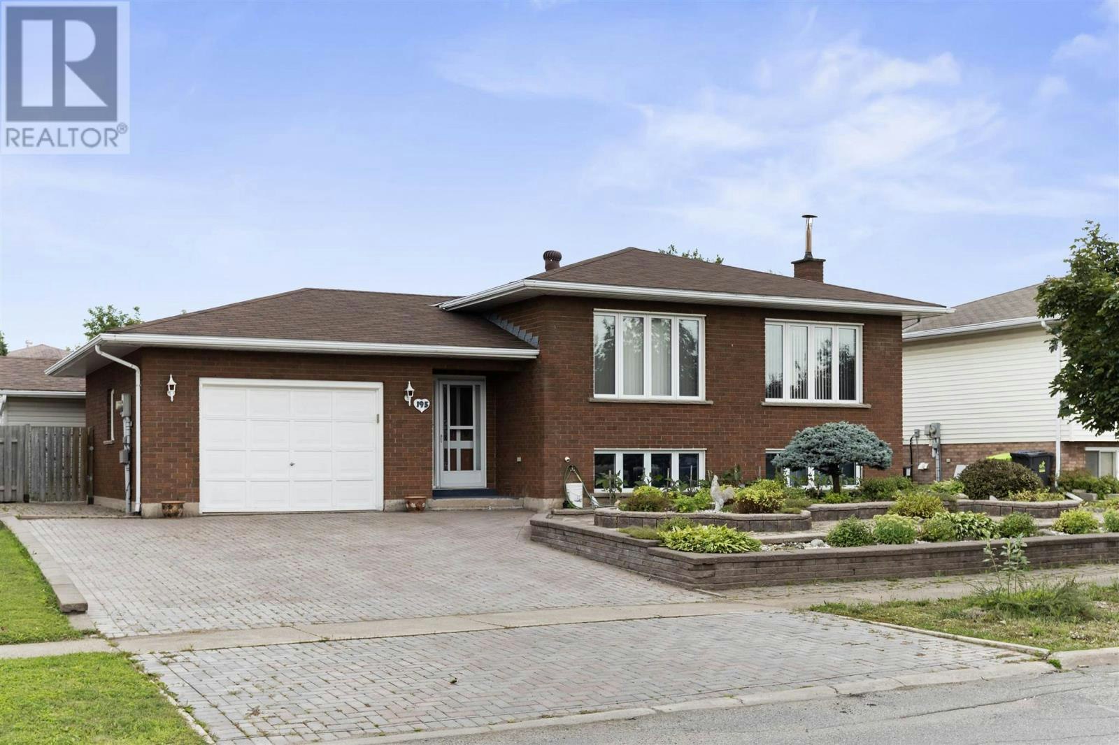 195 Bitonti Crescent, Sault Ste. Marie, ON, P6C 6B6