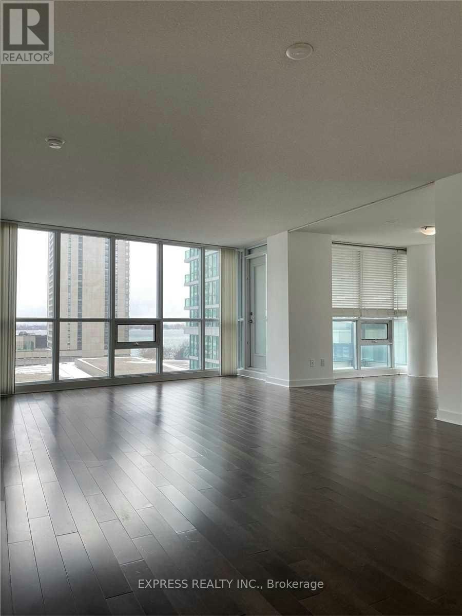 1010-18 Harbour Street, Toronto, ON, M5J 2Z6 - 4