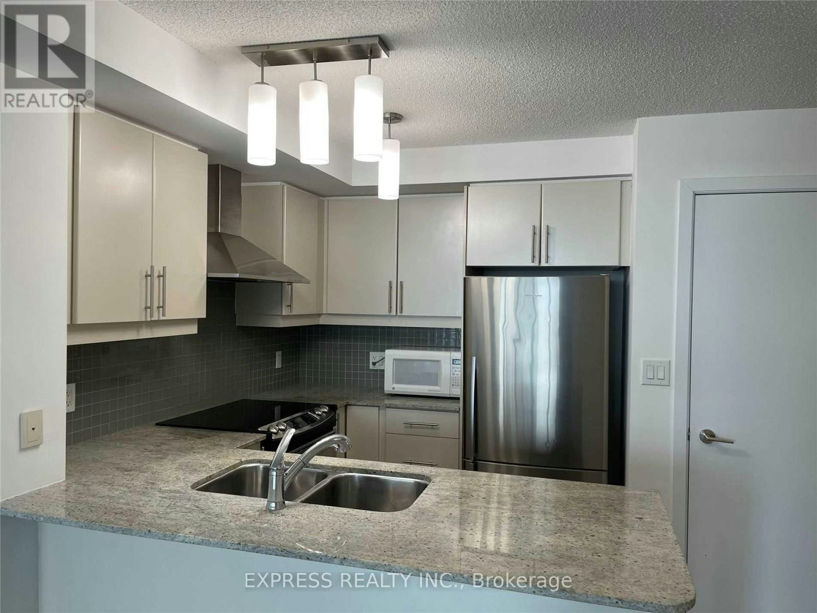1010-18 Harbour Street, Toronto, ON, M5J 2Z6