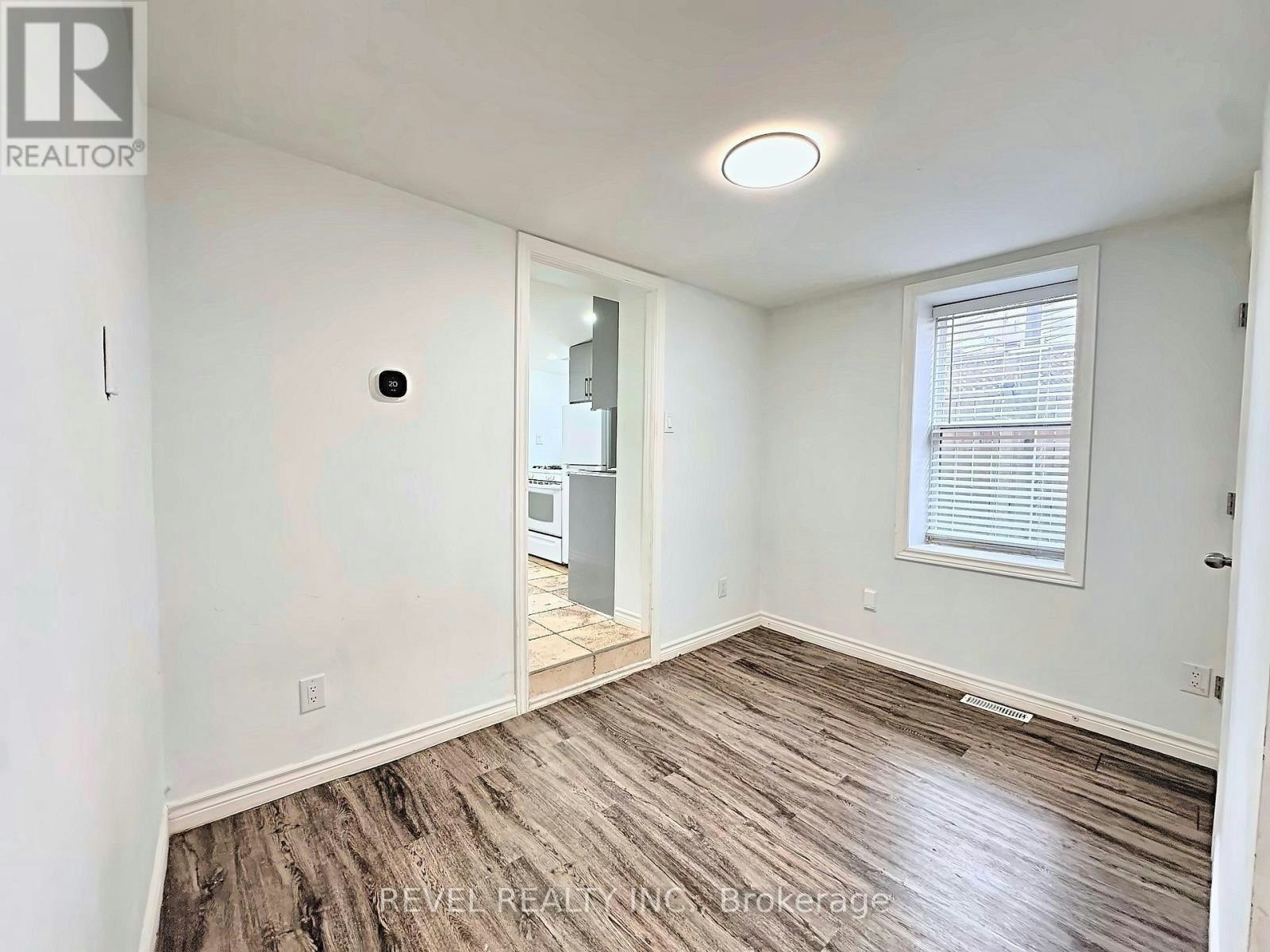 2-444 Westmount Avenue, Toronto, ON, M6E 3N5 - 5