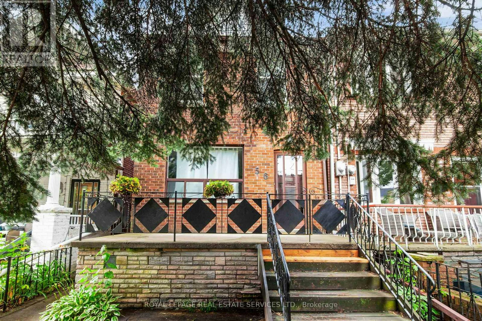 56 Arlington Avenue, Toronto, ON, M6G 3K8