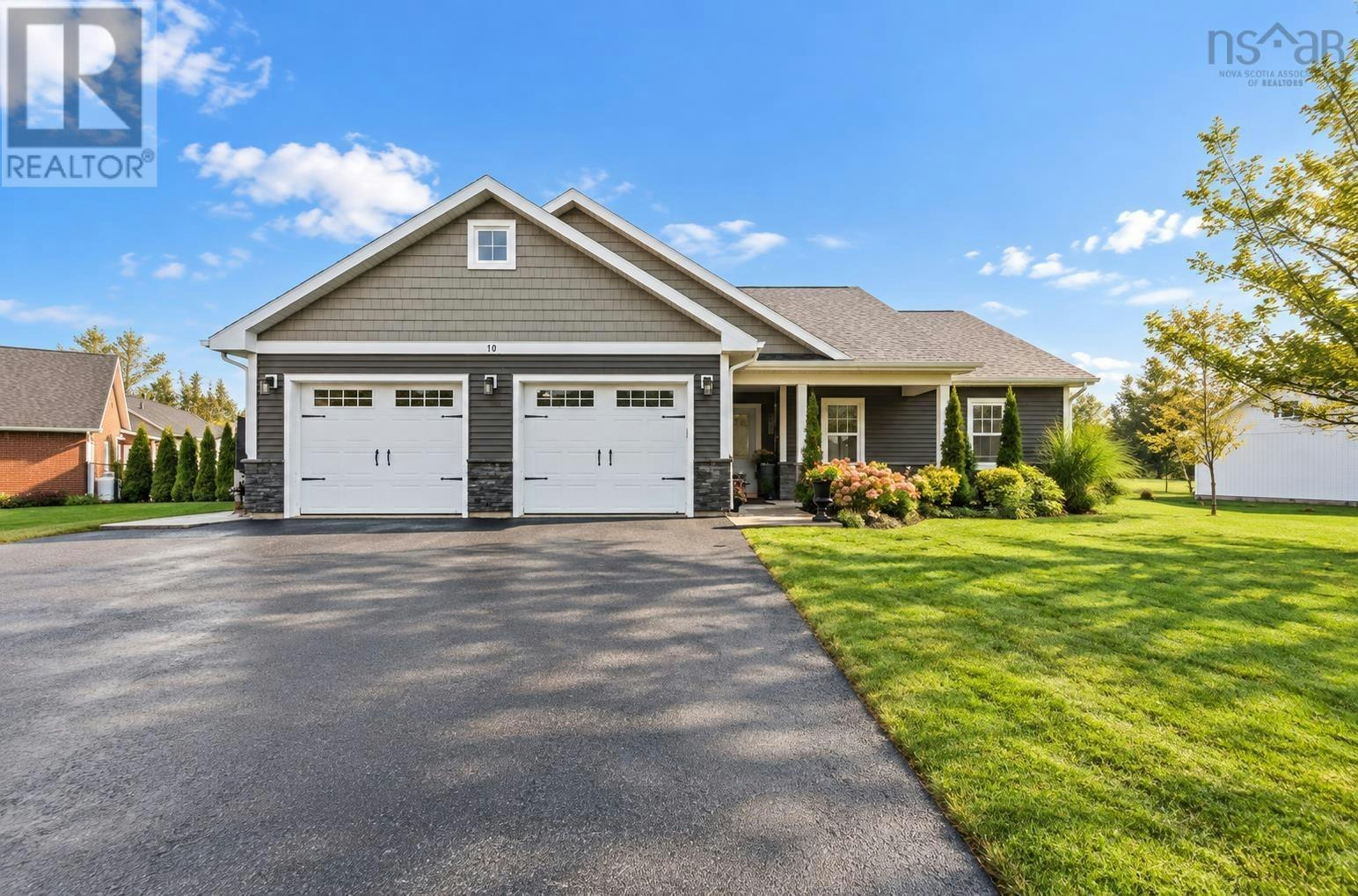 10 Deer Haven Drive, Kentville, NS, B4N 0B9