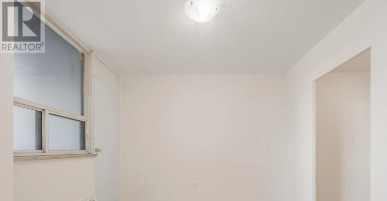 801-1385 Midland Avenue, Toronto, ON, M1P 3B8 - 12