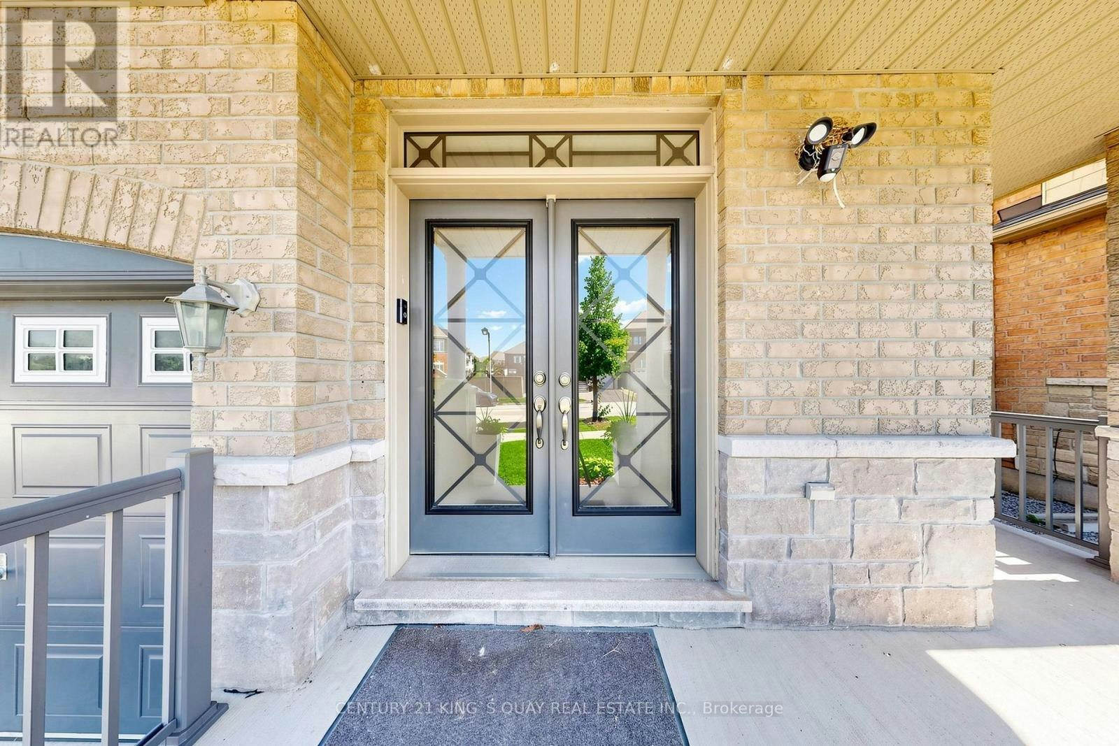 44 Dame Gruev Drive, Markham, ON, L6E 0M4 - 2