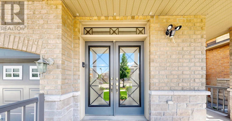 44 Dame Gruev Drive, Markham, ON, L6E 0M4 - 2