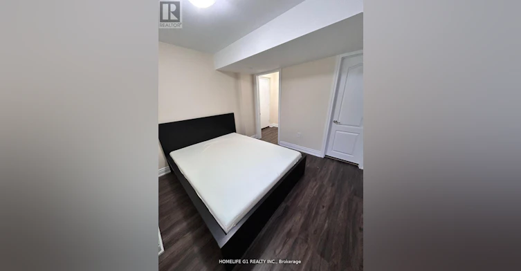 45 Dame Gruev Drive, Markham, ON, L6E 0M4 - 6