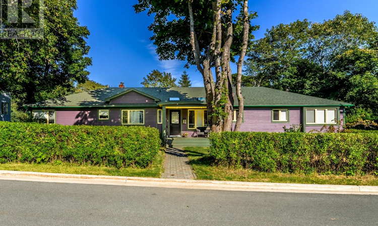 4 Sycamore Place
