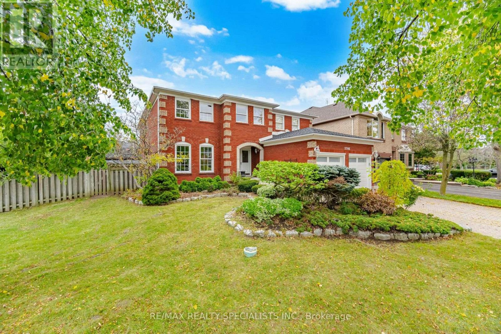 3706 Price Court, Mississauga, ON, L5L 4S6