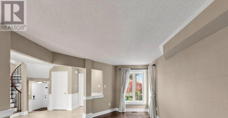 5708 Wells Place Drive, Mississauga, ON, L5M 5T6 - 5