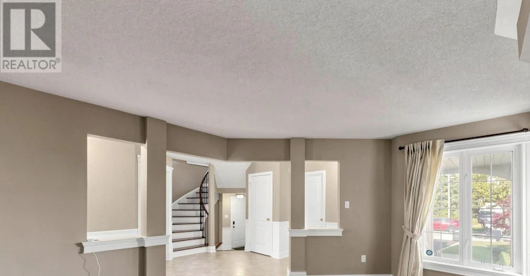5708 Wells Place Drive, Mississauga, ON, L5M 5T6 - 4