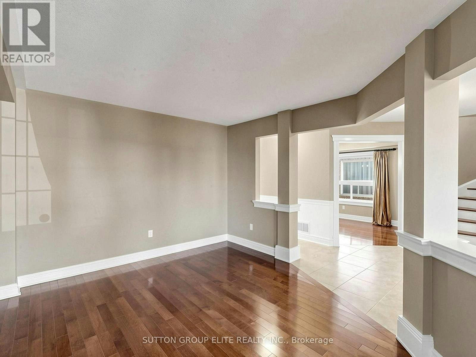 5708 Wells Place Drive, Mississauga, ON, L5M 5T6 - 7
