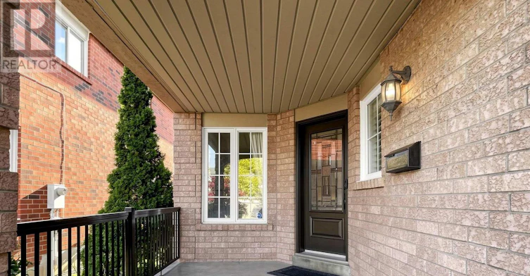 5708 Wells Place Drive, Mississauga, ON, L5M 5T6 - 2