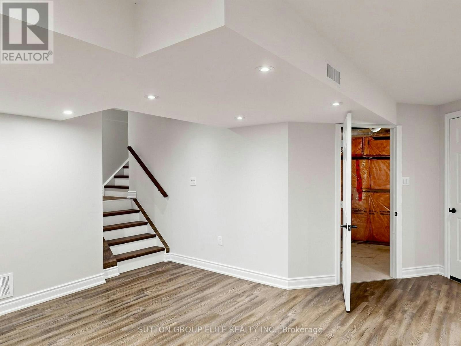 5708 Wells Place Drive, Mississauga, ON, L5M 5T6 - 37