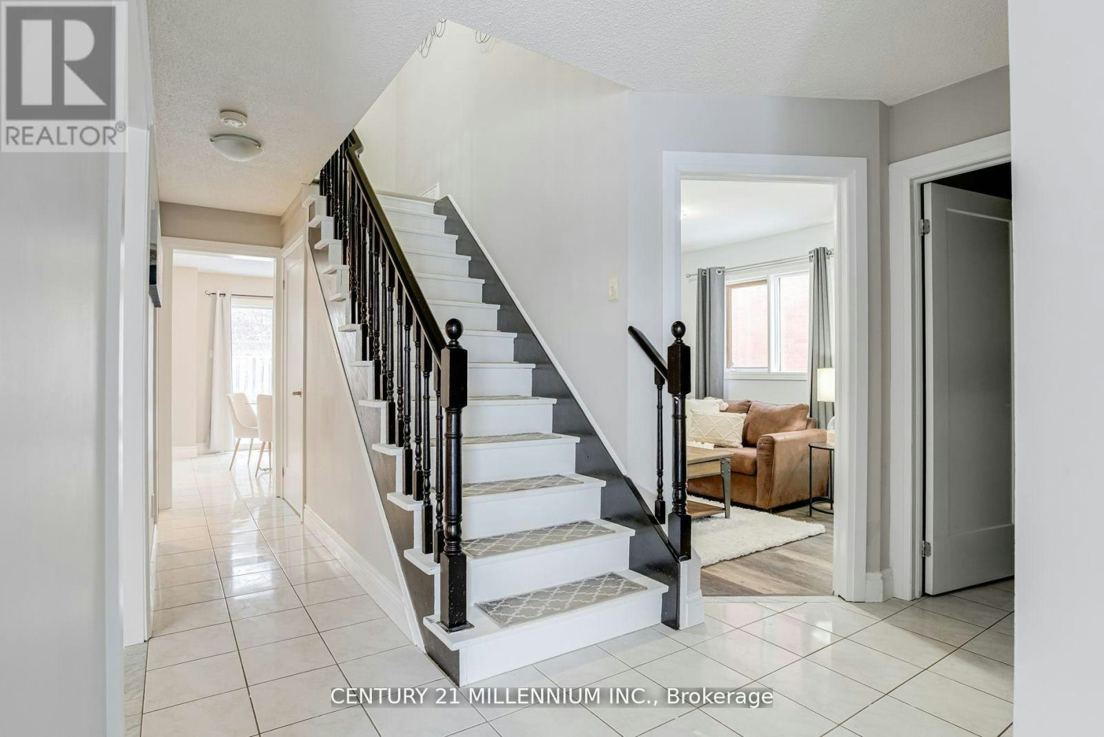 239 Lisa Marie Drive, Orangeville, ON, L9W 4P6 - 2