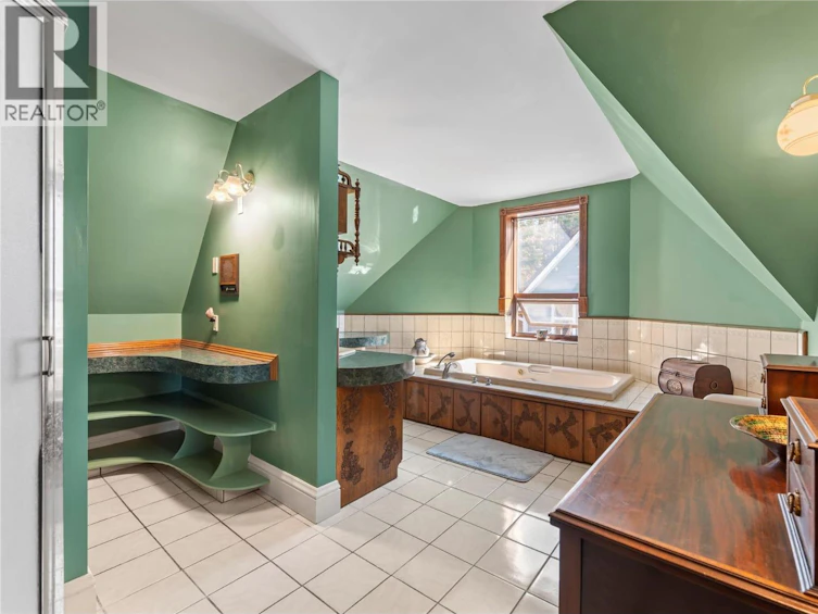 4345 June Springs Road, Kelowna, BC, V1W 4C8 - 42