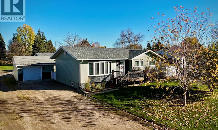 528 Westview Crescent