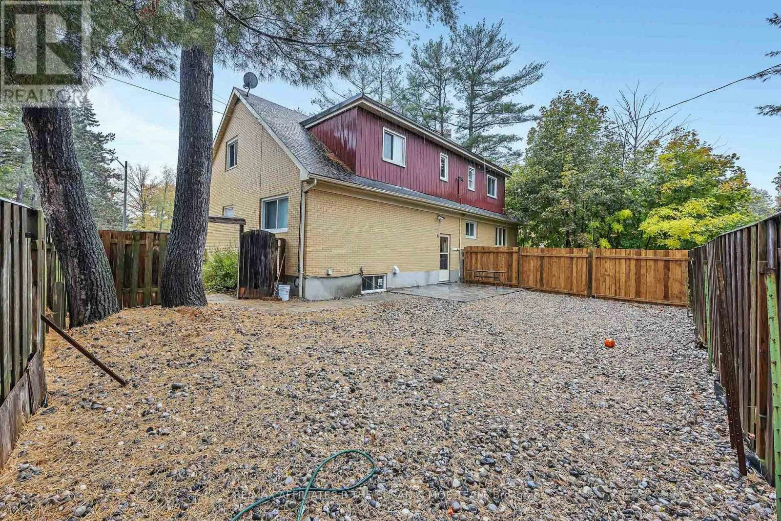 2131 Neepawa Avenue, Ottawa, ON, K2A 3L8 - 19