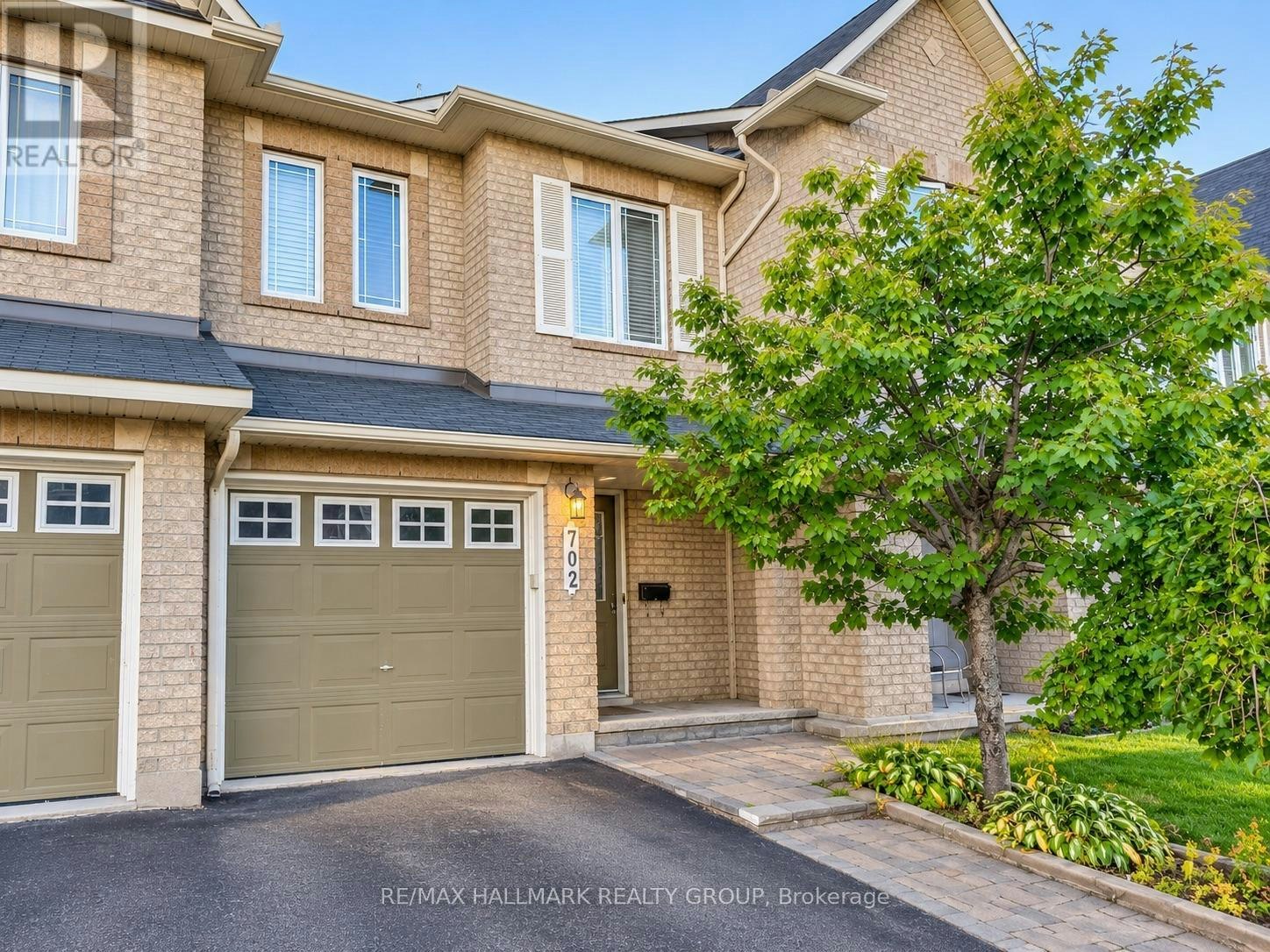 702 Whaley Ridge, Ottawa, ON, K4A 0P9 - 2