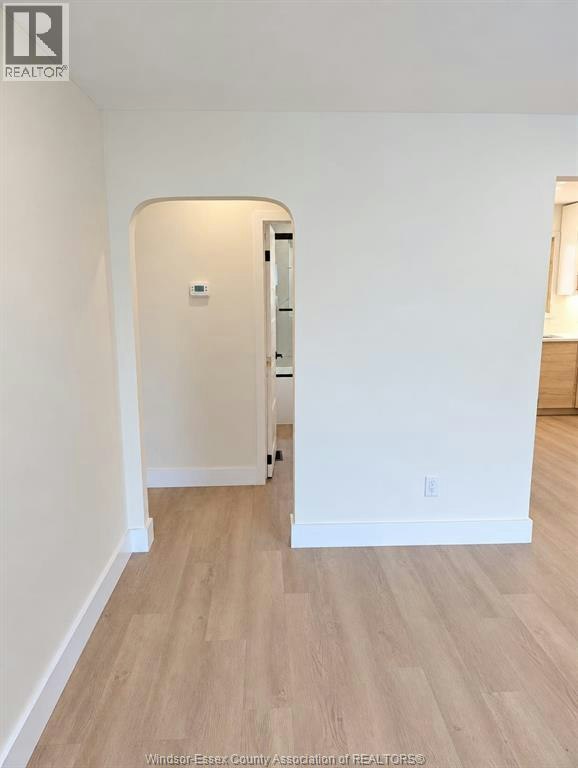 UPPER-2101 Dominion, Windsor, ON, N9B 3H8 - 3