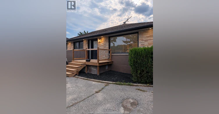 UPPER-2101 Dominion, Windsor, ON, N9B 3H8