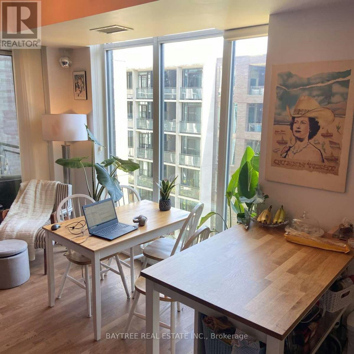 635-20 Minowan Miikan Avenue, Toronto, ON, M6J 1M3