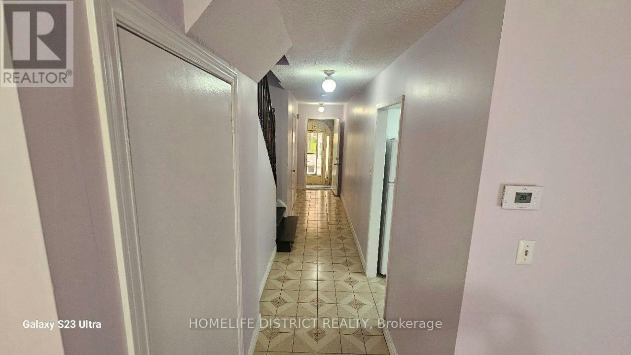 72 Stather Crescent, Markham, ON, L3S 1C4 - 2