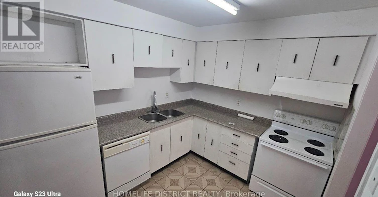 72 Stather Crescent, Markham, ON, L3S 1C4 - 4