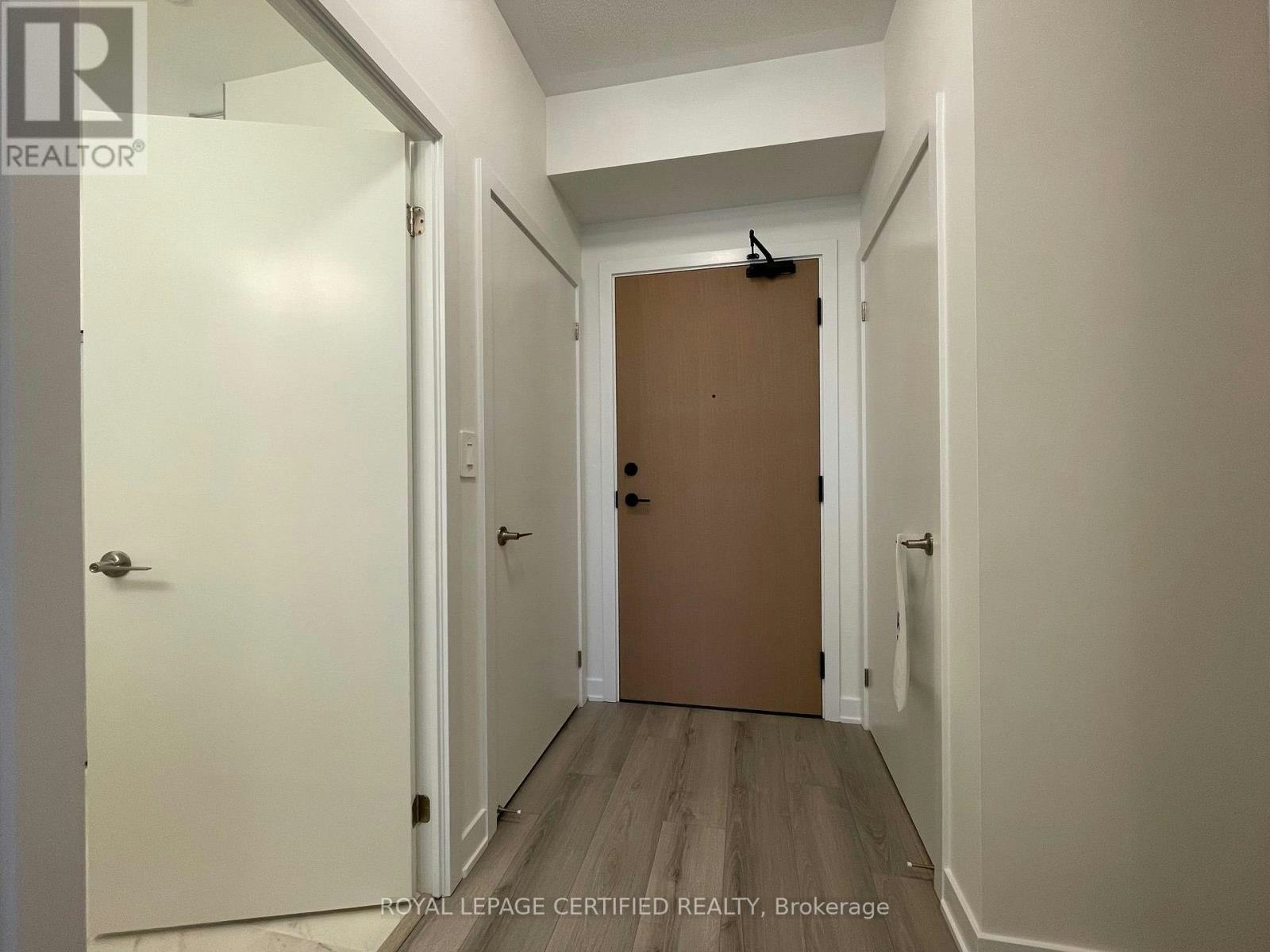 611-1440 Clarriage Court, Milton, ON, L9E 1B3 - 2