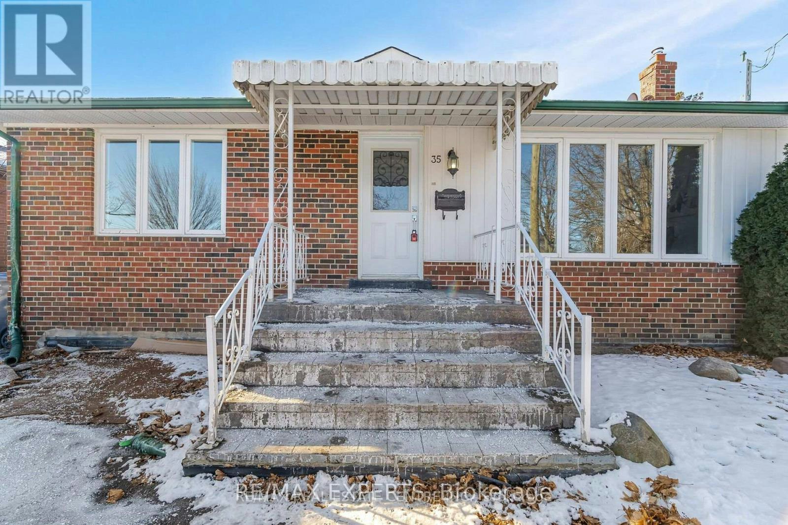35 Edgemont Drive, Brampton, ON, L6V 1K9 - 2
