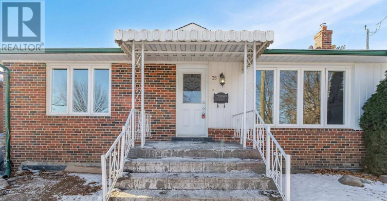 35 Edgemont Drive, Brampton, ON, L6V 1K9 - 2