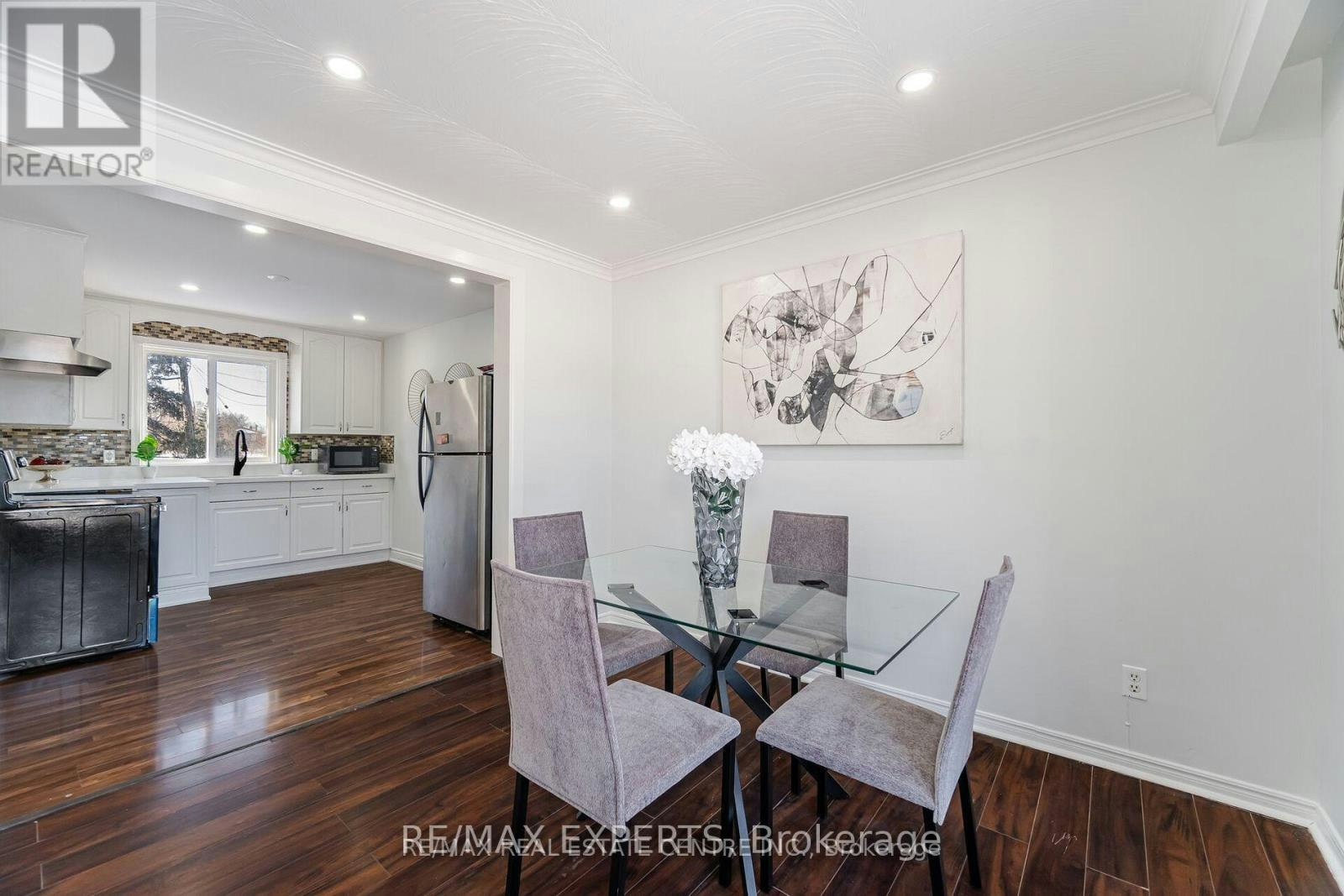 35 Edgemont Drive, Brampton, ON, L6V 1K9 - 10