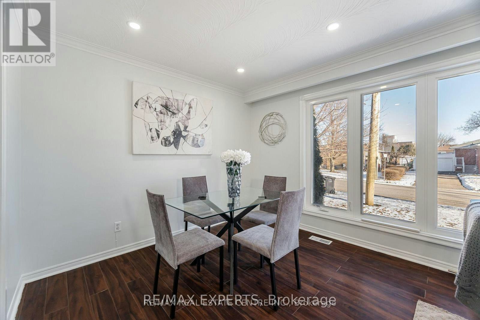 35 Edgemont Drive, Brampton, ON, L6V 1K9 - 9