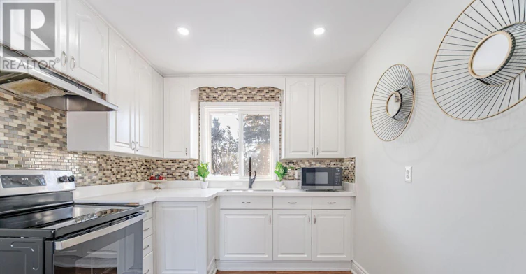 35 Edgemont Drive, Brampton, ON, L6V 1K9 - 12