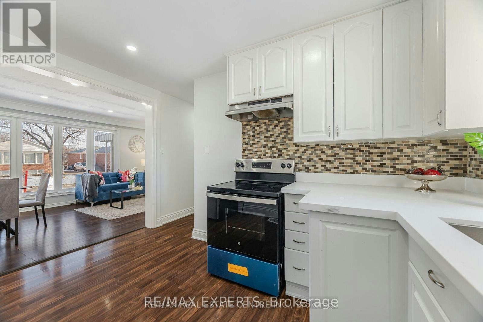 35 Edgemont Drive, Brampton, ON, L6V 1K9 - 11