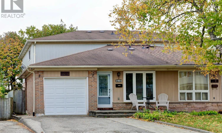 2494 Barcella Crescent