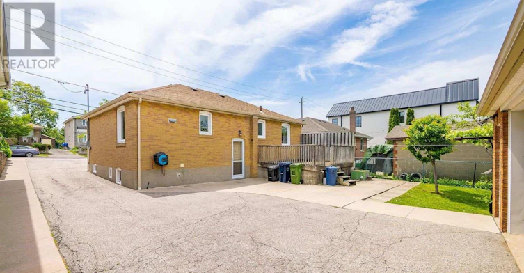 MAIN-376 Rustic Road, Toronto, ON, M6L 1W7 - 5