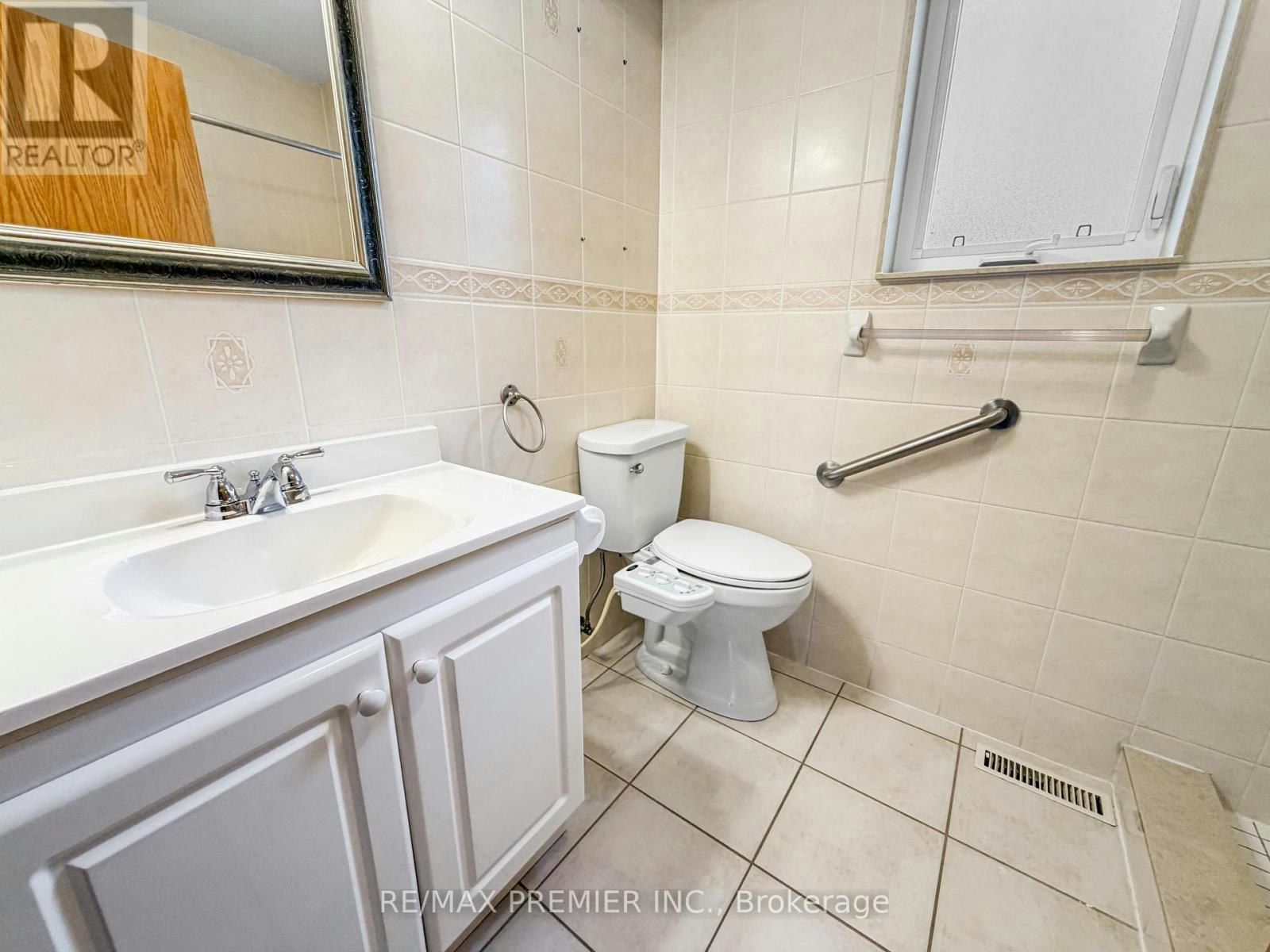 MAIN-376 Rustic Road, Toronto, ON, M6L 1W7 - 17
