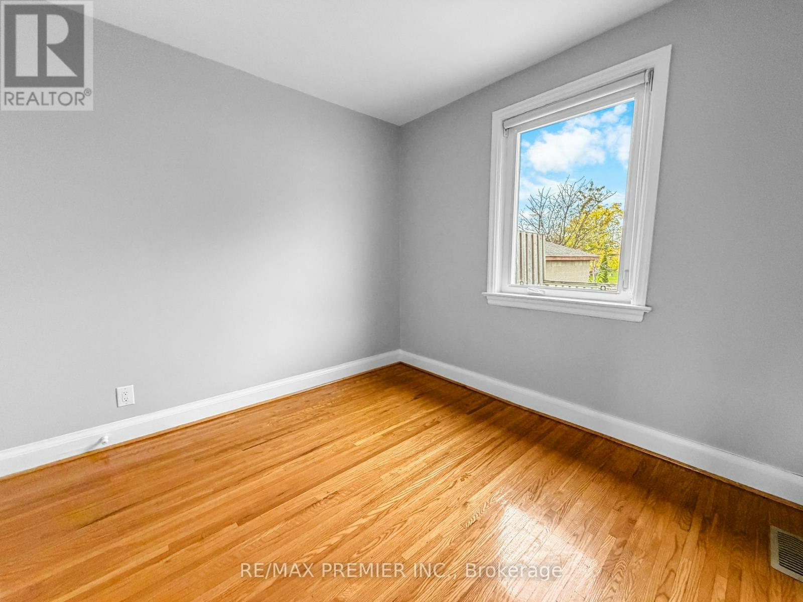 MAIN-376 Rustic Road, Toronto, ON, M6L 1W7 - 13