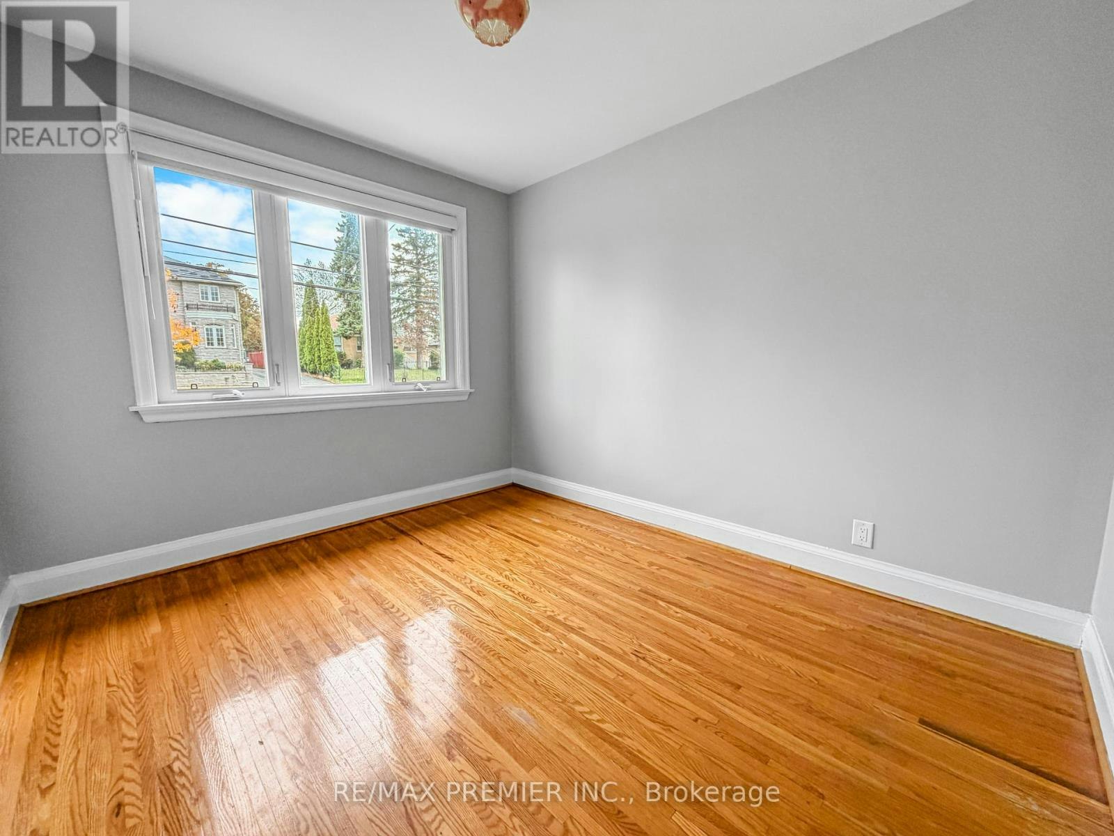 MAIN-376 Rustic Road, Toronto, ON, M6L 1W7 - 11