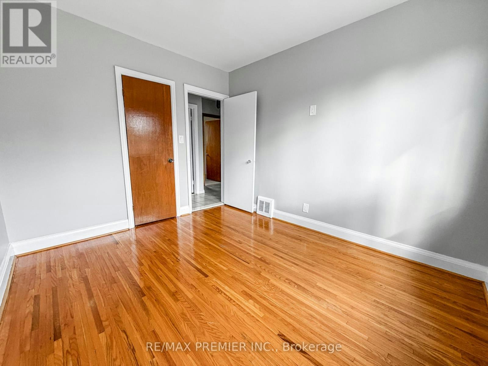 MAIN-376 Rustic Road, Toronto, ON, M6L 1W7 - 12