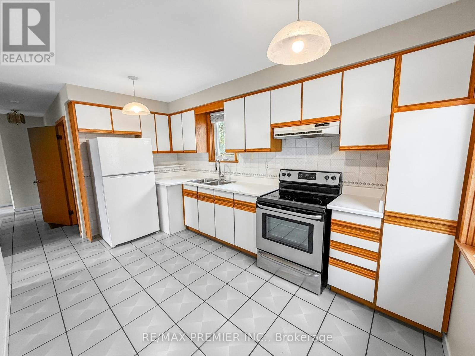 MAIN-376 Rustic Road, Toronto, ON, M6L 1W7 - 8