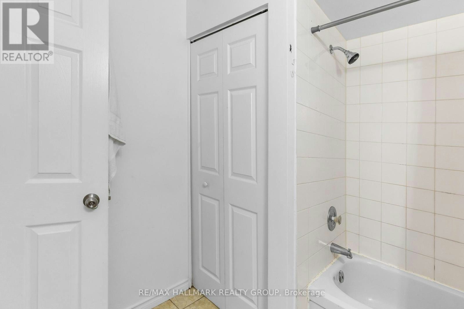 605-1589 St Bernard Street, Ottawa, ON, K1T 3H9 - 23