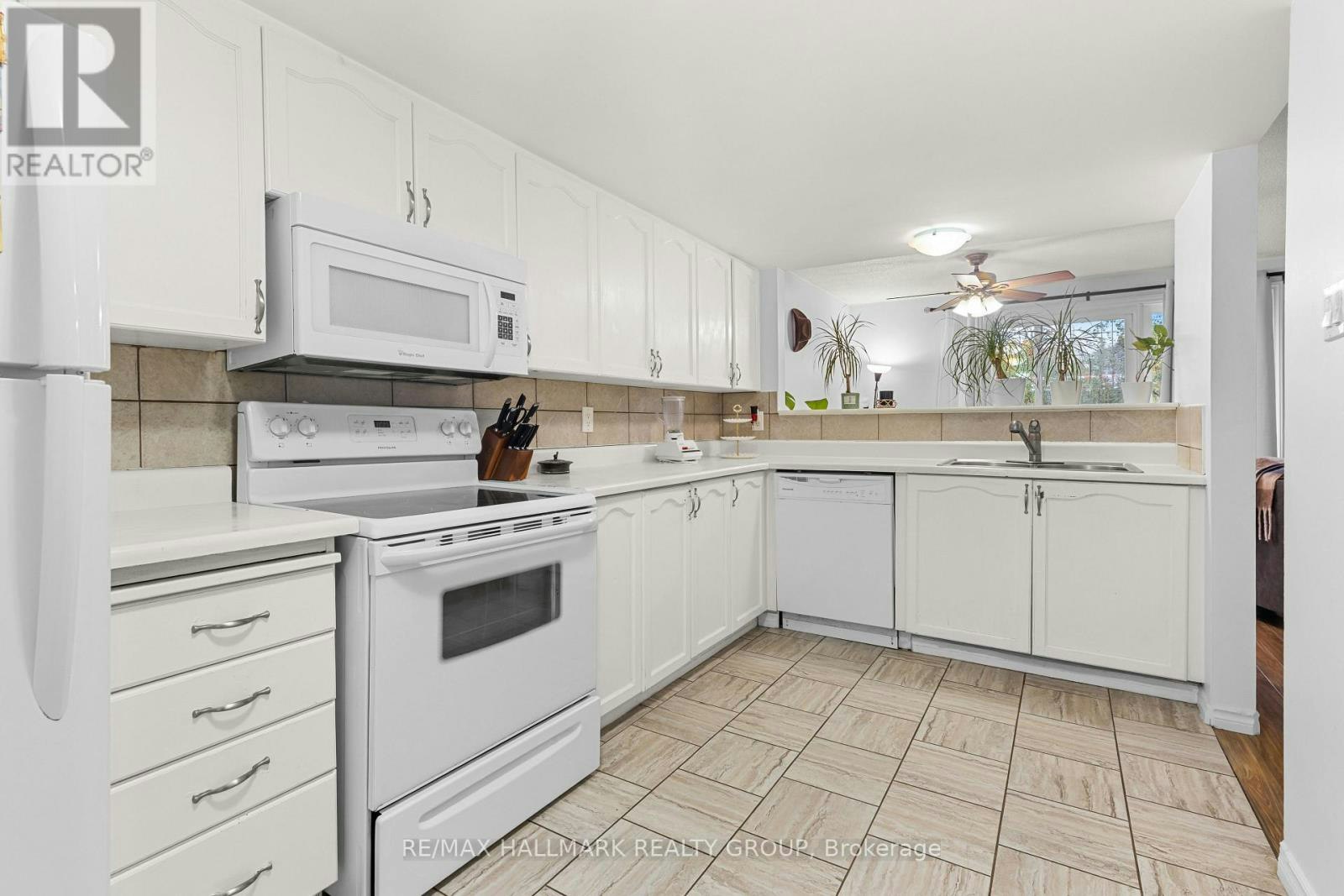605-1589 St Bernard Street, Ottawa, ON, K1T 3H9 - 13