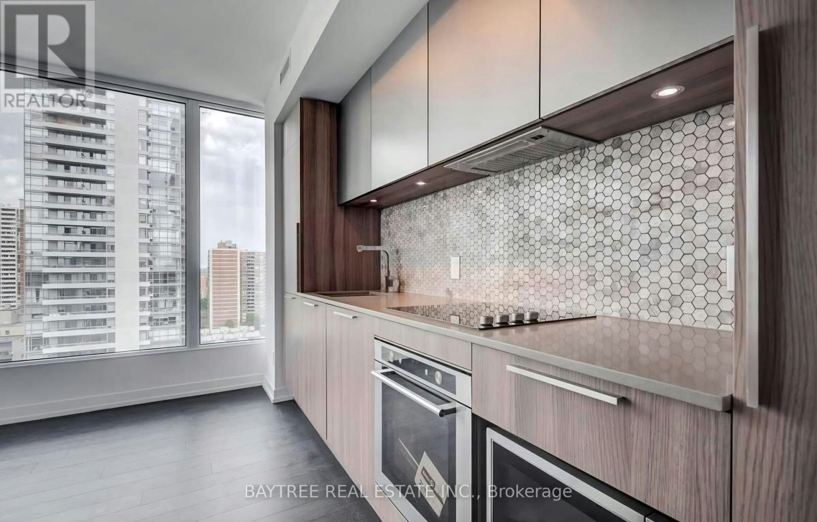 2706-85 Wood Street, Toronto, ON, M4Y 0E8