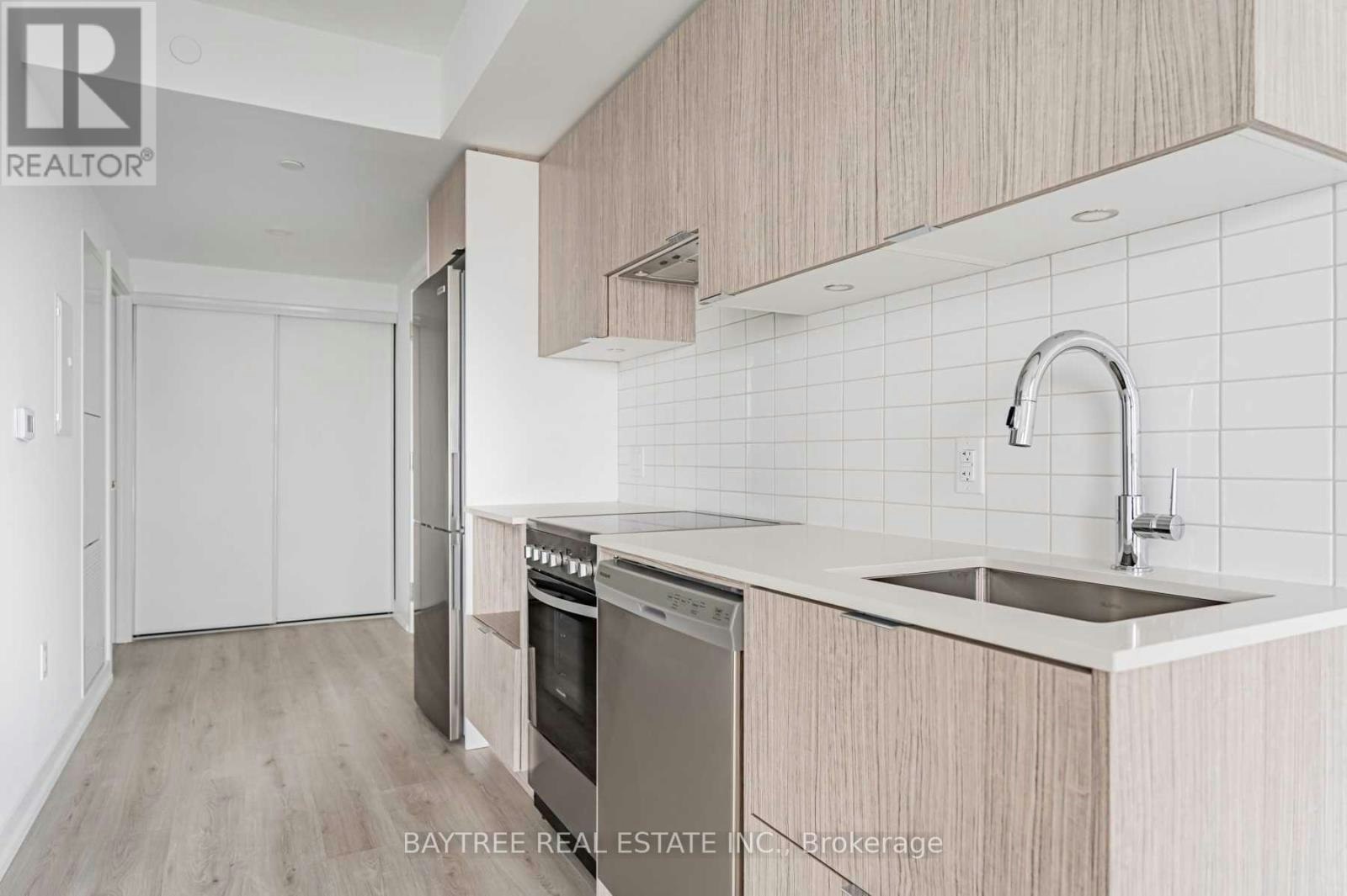 2512-395 Bloor Street E, Toronto, ON, M4W 0B4 - 7