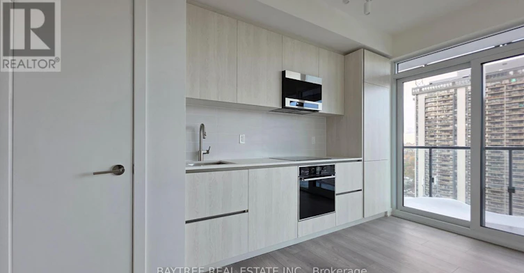 1502-120 Broadway Avenue, Toronto, ON, M4P 0E9 - 2