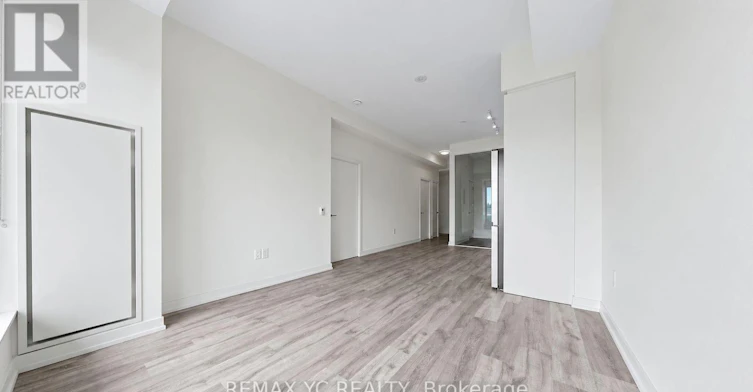 411-8 Olympic Garden Drive, Toronto, ON, M2M 0B9 - 4