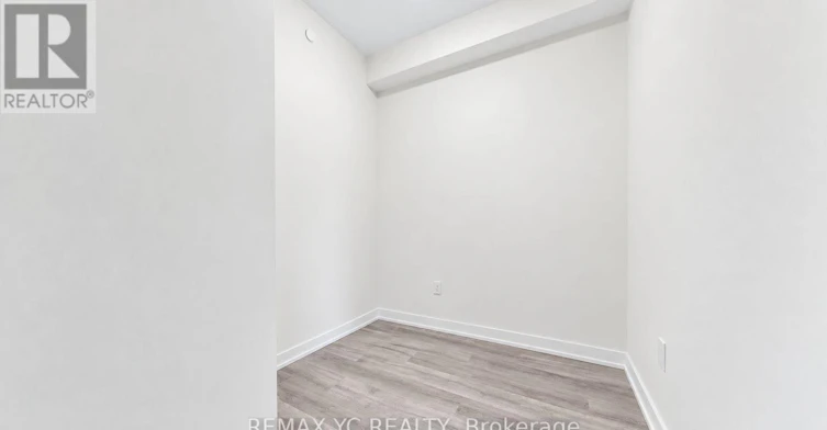 411-8 Olympic Garden Drive, Toronto, ON, M2M 0B9 - 12