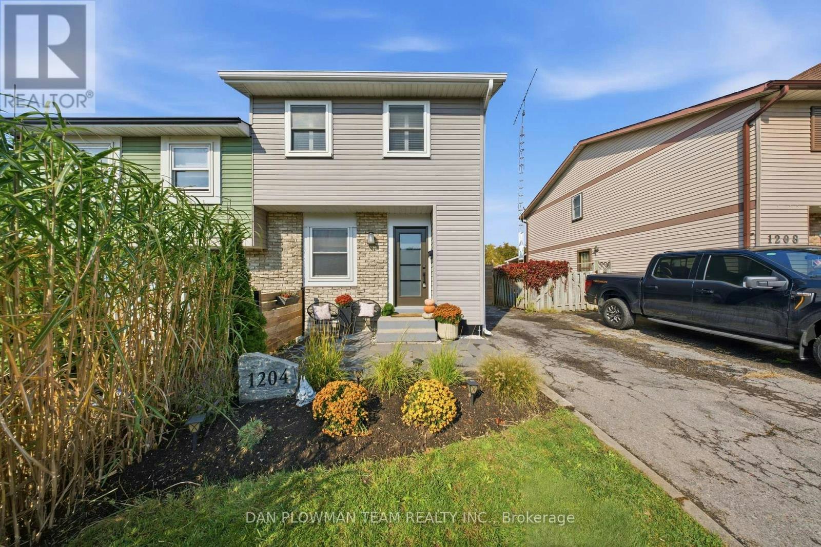 1204 Southdale Avenue, Oshawa, ON, L1H 7Z3