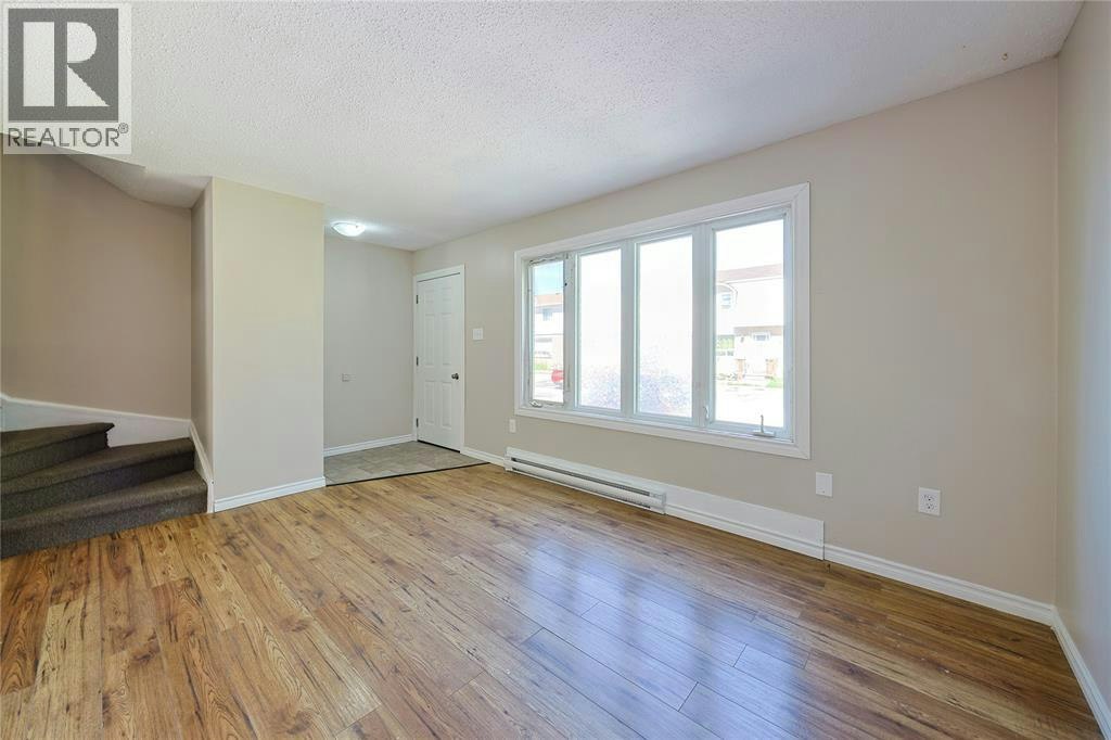 69-348 Cameron Street, St. Clair, ON, N0N 1G0 - 2